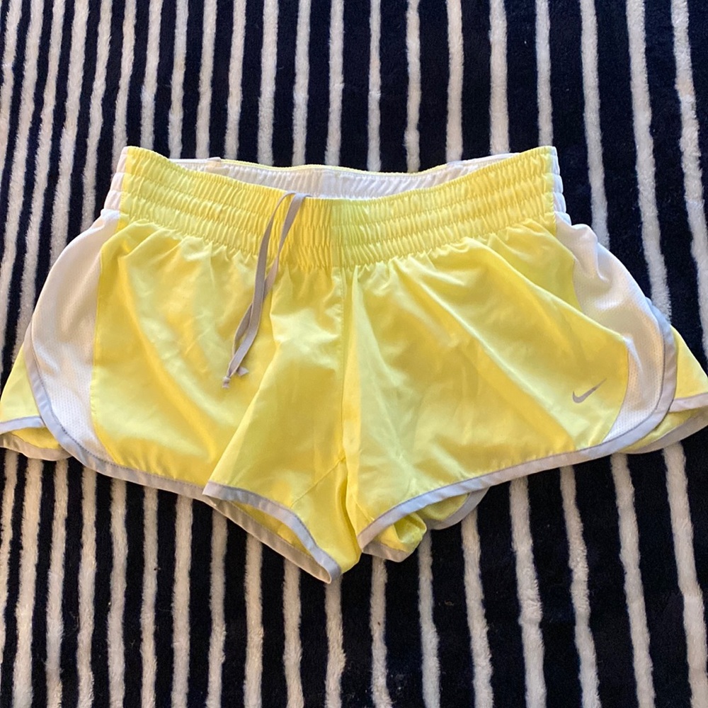 NWOT Nike Dri-Fit Running Short Size Medium